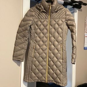 Michael kors down parka in fawn color
